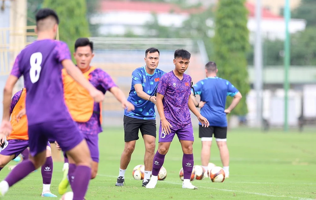 Người hâm mộ Việt Nam lạc quan khi U19 Việt Nam vào bảng 'dễ thở' ở giải vô địch Đông Nam Á 2024 - Ảnh 3.