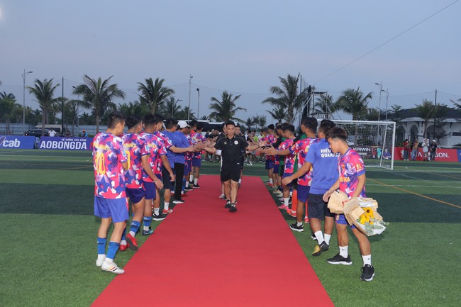 Cựu thủ môn Hà Nội FC rực sáng trong trận tranh Siêu Cúp bóng đá 7 người Quốc gia Bia Saigon Cup 2024 - Ảnh 8.