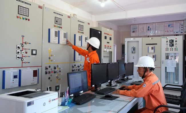 Hà Nội triển khai giải pháp bảo đảm cung ứng điện mùa cao điểm - Ảnh 1.