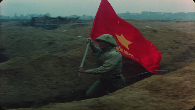 Điện Biên Phủ - nguồn cảm hứng bất tận: Phim 'Hoa ban đỏ' - khoảng lặng của chiến tranh - Ảnh 4.