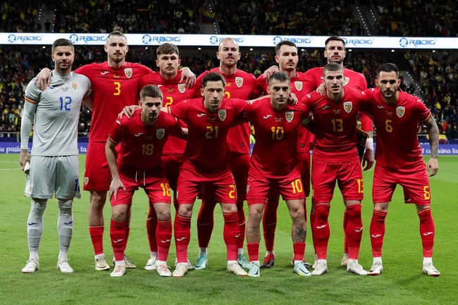 Romania công bố đội hình sơ bộ cho EURO 2024 - Ảnh 2.