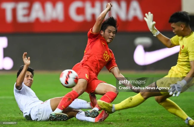 Bóng đá Trung Quốc tạo địa chấn với chiến thắng 'không thể ngọt ngào hơn' trước Hàn Quốc - Ảnh 2.