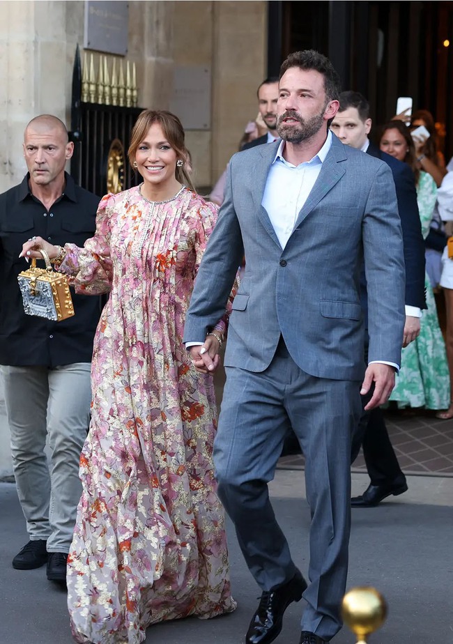 Jennifer Lopez và Ben Affleck được cho là &quot;sống riêng&quot; giữa những rắc rối trong hôn nhân - Ảnh 3.