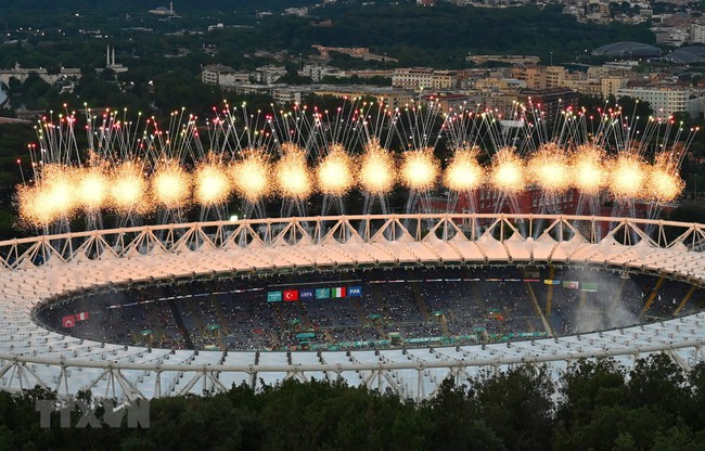 TRỰC TIẾP lễ khai mạc EURO 2024: Chờ đợi bữa tiệc âm nhạc và ánh sáng - Ảnh 12.