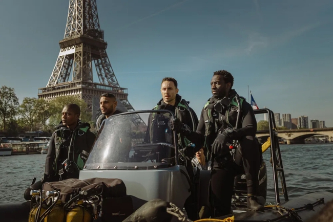 Phim kinh dị cá mập 'Under Paris' gây sốt Netflix toàn cầu - Ảnh 2.
