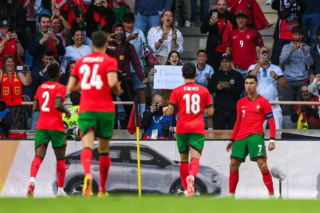 Dự đoán tỉ số trận đấu Bồ Đào Nha vs Séc: Chờ Ronaldo phá kỷ lục - Ảnh 1.