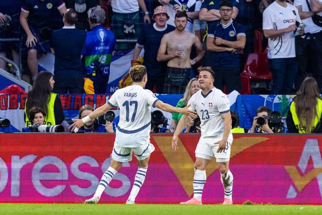 Sao MU ghi bàn giúp Scotland cầm hòa Thụy Sĩ, tiếp tục nuôi hy vọng tại EURO 2024 - Ảnh 2.