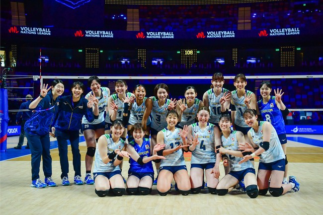 Lần đầu tiên kể từ năm 2013, tuyển bóng chuyền nữ Nhật Bản mới chiếm ngôi số 1 Châu Á