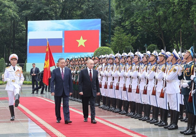 Chủ tịch nước Tô Lâm chủ trì lễ đón chính thức Tổng thống Liên bang Nga Vladimir Putin - Ảnh 1.