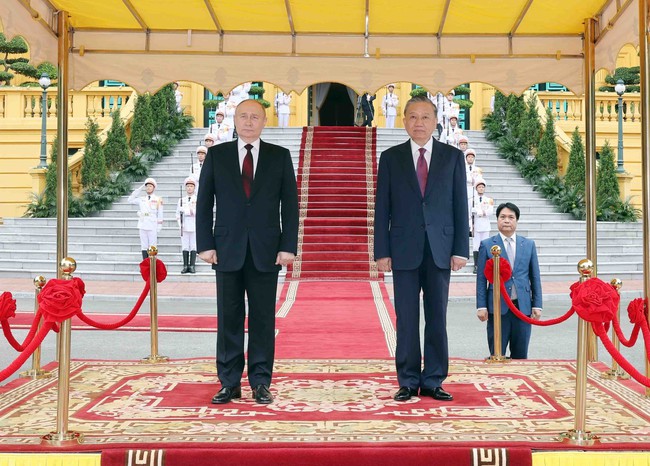 Chủ tịch nước Tô Lâm chủ trì lễ đón chính thức Tổng thống Liên bang Nga Vladimir Putin - Ảnh 2.