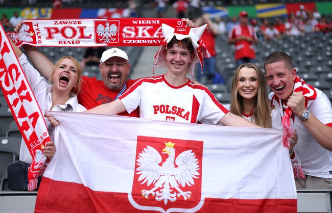 TRỰC TIẾP bóng đá Ba Lan vs Áo (Link VTV2, VTV6, TV360) xem EURO 2024: Piatek so tài Arnautovic - Ảnh 17.