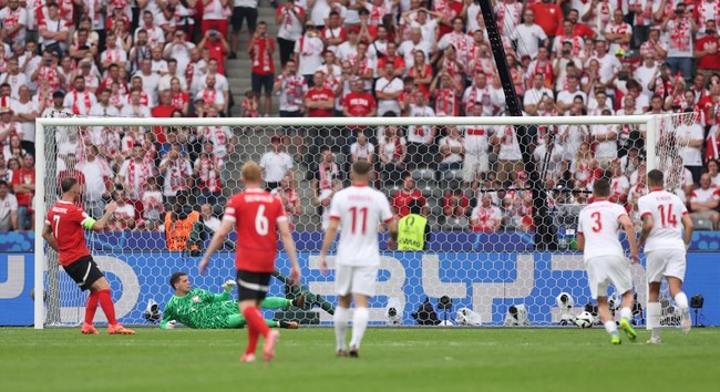 TRỰC TIẾP bóng đá Ba Lan vs Áo (Link VTV2, VTV6, TV360): Bàn thua thứ 3 (1-3, H2) - Ảnh 3.