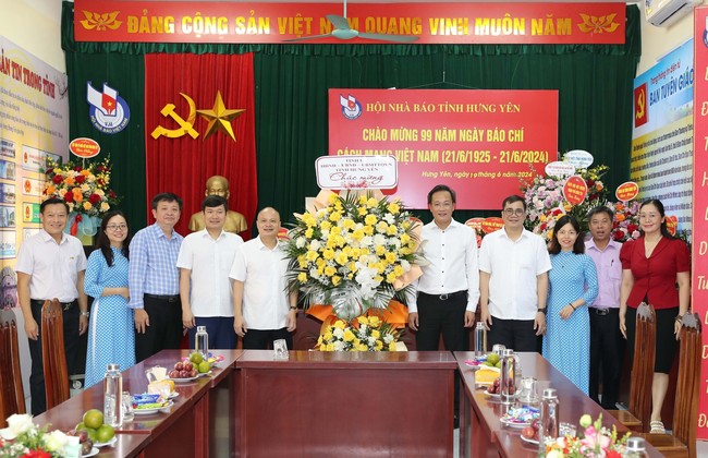 Ngày Báo chí Cách mạng Việt Nam: Báo chí - cầu nối giữa ý Đảng, lòng dân - Ảnh 2.