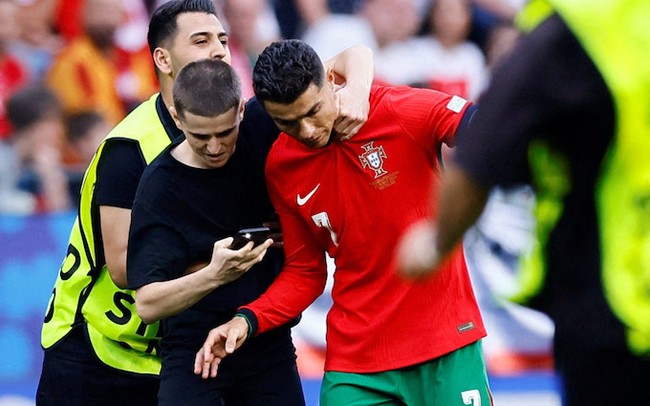 Tin nóng thể thao sáng 24/6: ĐT Đức thoát hiểm trước Thụy Sĩ, UEFA tăng cường an ninh vì Ronaldo - Ảnh 2.