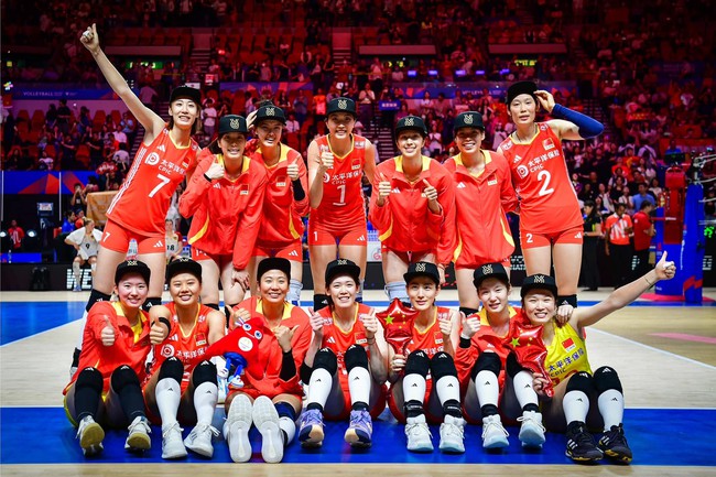 ĐT bóng chuyền nữ Trung Quốc gây sốc khi 'chơi cho vui' tại VNL 2024, ủ mưu giành HCV Olympic Paris - Ảnh 2.