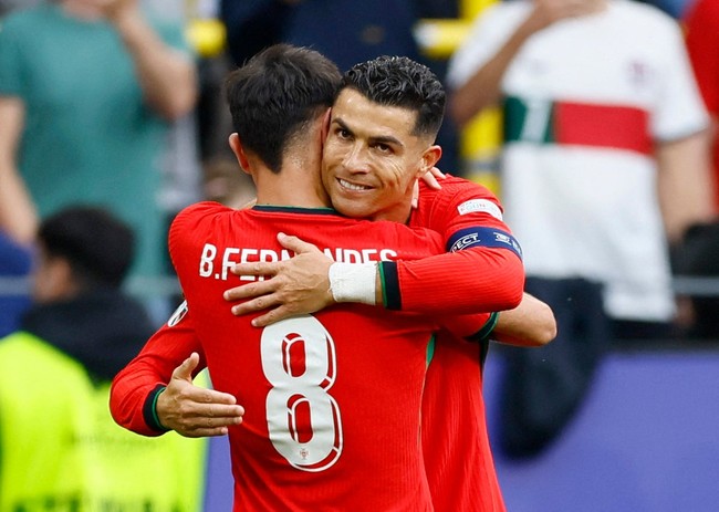 Dự đoán tỉ số trận đấu Georgia vs Bồ Đào Nha: Ronaldo sẽ mở tiệc bàn thắng - Ảnh 1.