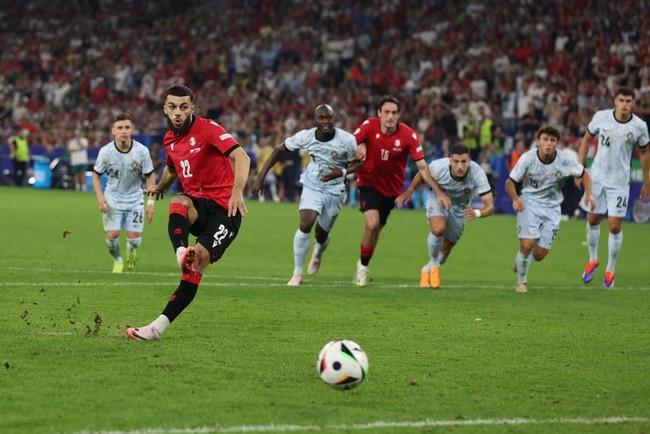 TRỰC TIẾP bóng đá Georgia vs Bồ Đào Nha (2-0), CH Séc vs Thổ Nhĩ Kỳ (1-2): Cú sốc lớn nhất EURO - Ảnh 6.