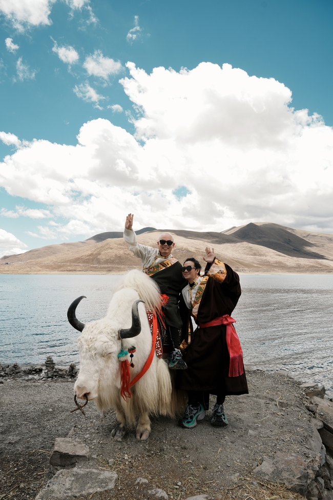 NTK Vungoc&Son du lịch Tây Tạng tìm cảm hứng thiết kế  - Ảnh 5.