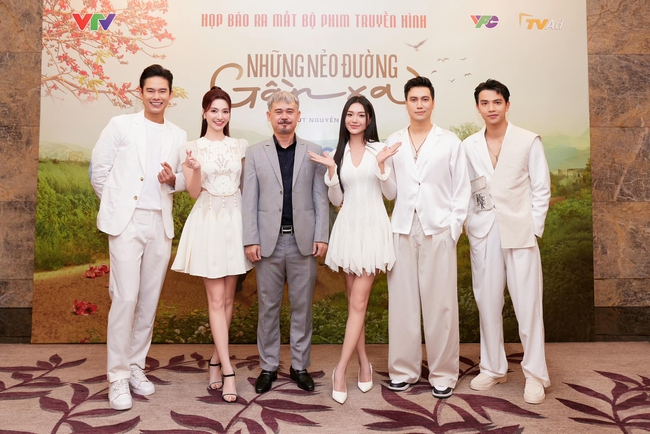 Phim VTV đang chiếu có tới 3 ca khúc nhạc phim cực 'thấm', diễn viên Thanh Hương cũng góp giọng - Ảnh 1.