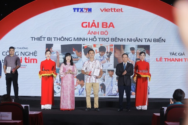 Lễ trao giải và trưng bày Giải thưởng 'Công nghệ từ trái tim' - Ảnh 12.