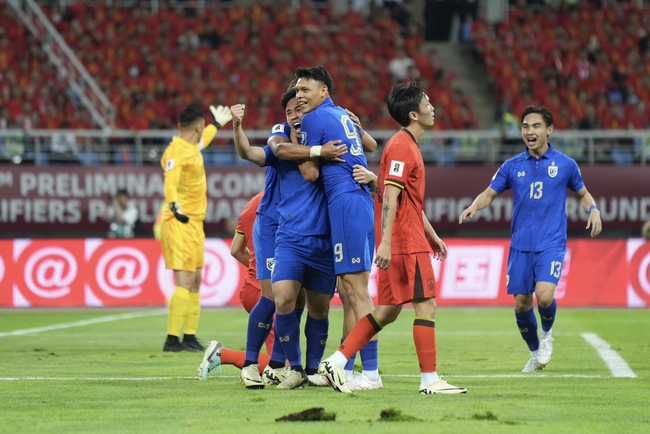 Sao nhập tịch của ĐT Trung Quốc đá hỏng 11m, ĐT Thái Lan còn hy vọng đi tiếp nhờ cục diện khó lường ở vòng loại World Cup - Ảnh 2.