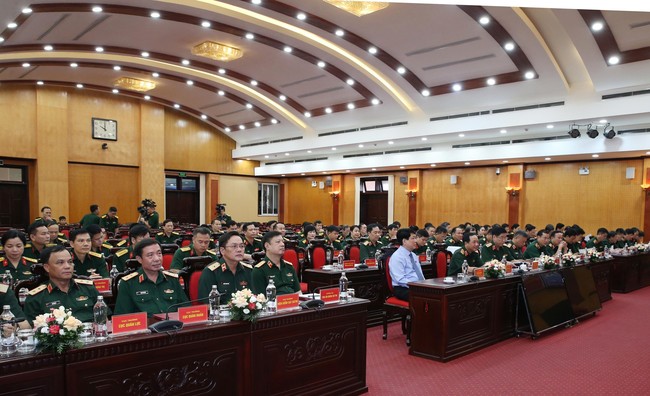 Bàn giao chức trách, nhiệm vụ Chủ nhiệm Tổng cục Chính trị Quân đội nhân dân Việt Nam - Ảnh 3.