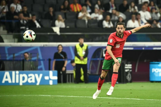 TRỰC TIẾP bóng đá Bồ Đào Nha vs Slovenia: Chiến thắng siêu kịch tính - Ảnh 15.