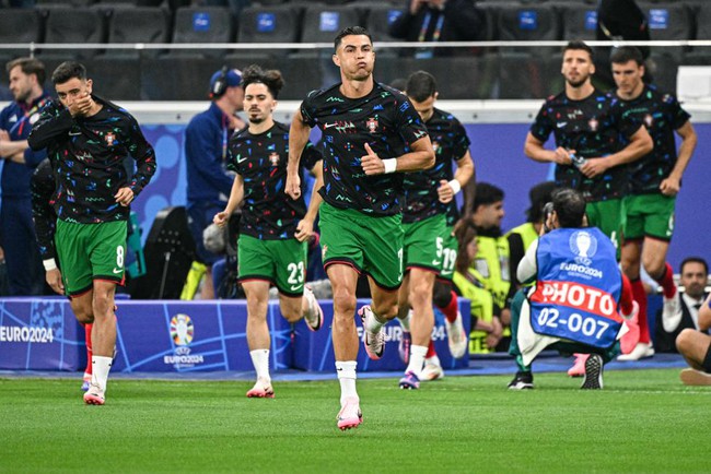 TRỰC TIẾP bóng đá Bồ Đào Nha vs Slovenia: Chiến thắng siêu kịch tính - Ảnh 33.