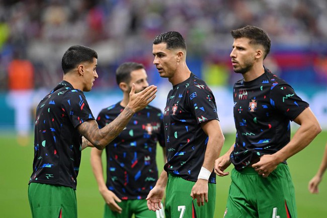 TRỰC TIẾP bóng đá Bồ Đào Nha vs Slovenia: Chiến thắng siêu kịch tính - Ảnh 34.