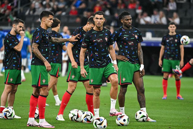 TRỰC TIẾP bóng đá Bồ Đào Nha vs Slovenia: Chiến thắng siêu kịch tính - Ảnh 28.