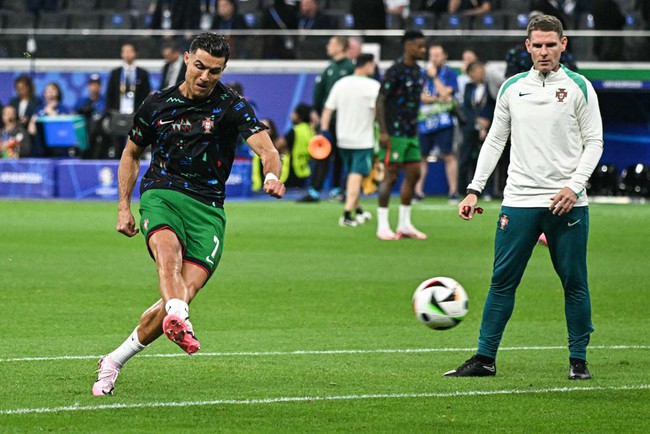 TRỰC TIẾP bóng đá Bồ Đào Nha vs Slovenia: Chiến thắng siêu kịch tính - Ảnh 30.