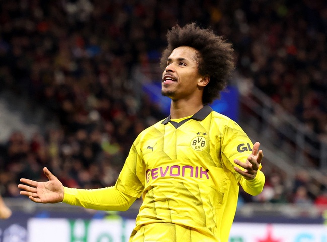 Tin chuyển nhượng 10/7: Lille đồng ý bán Yoro cho MU, Chelsea hỏi mua sao Dortmund - Ảnh 4.