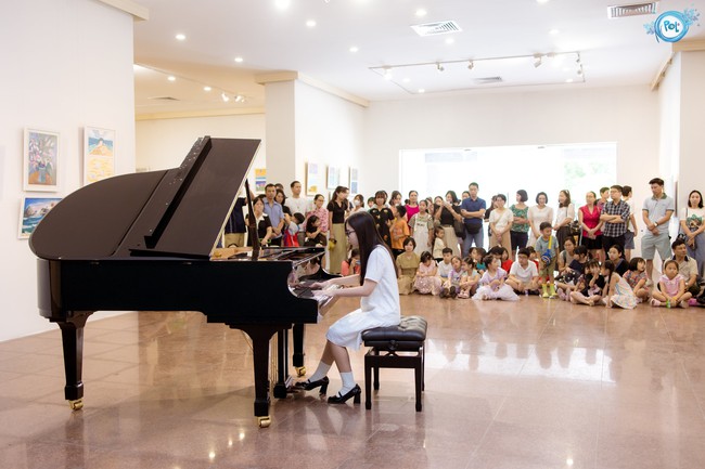 Khoảnh khắc đáng nhớ tại buổi trưng bày tranh thiếu nhi &quot;Nơi trú ẩn&quot; - Ảnh 7.