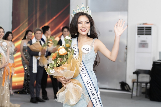 Cận nhan sắc 2 đại diện Việt Nam tại Miss & Mister Celebrity International 2024 - Ảnh 4.