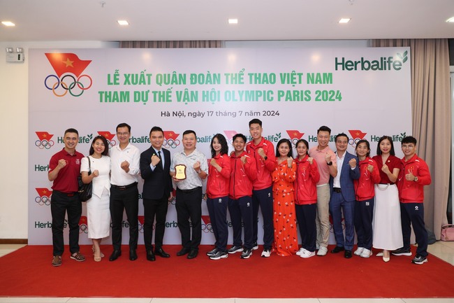 Herbalife Việt Nam đồng hành cùng Ủy Ban Olympic Việt Nam tổ chức Lễ Xuất Quân cho các vận động viên Đoàn Thể Thao Việt Nam tham dự Olympic Paris 2024 - Ảnh 1.