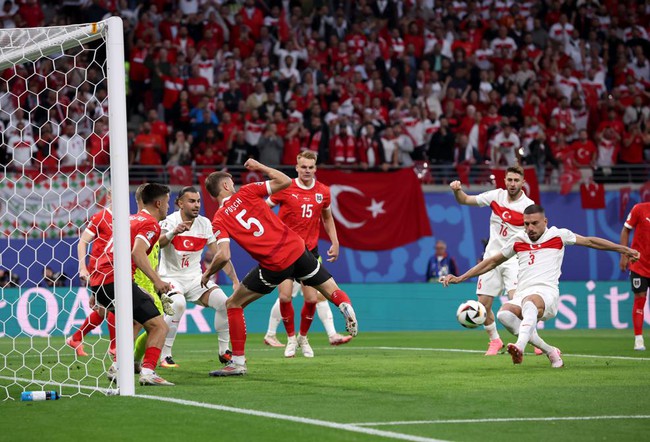 TRỰC TIẾP bóng đá Áo vs Thổ Nhĩ Kỳ (0-1): Bàn thắng bất ngờ của Demiral - Ảnh 3.