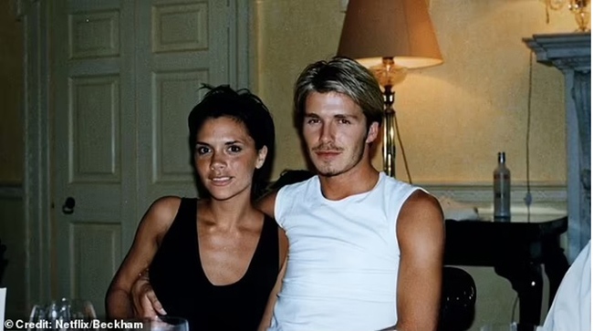 David và Victoria Beckham ăn mừng 5 đề cử Emmy cho 'Beckham' - Ảnh 6.