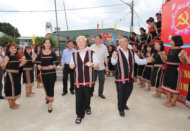 Tổng Bí thư Nguyễn Phú Trọng - Người thầy gần gũi và sâu sắc của những người làm báo - Ảnh 3.