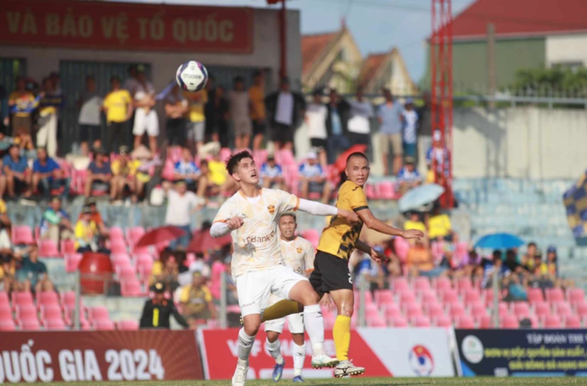 'Đại gia' mới của bóng đá Việt Nam chơi lớn, chiêu mộ cùng lúc 16 ngôi sao V-League - Ảnh 2.