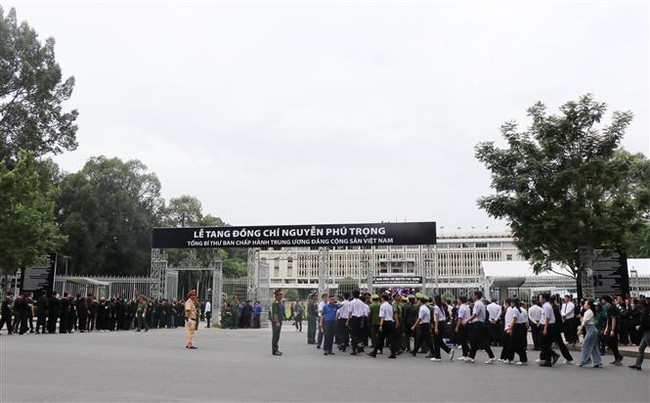 Lễ viếng Tổng Bí thư Nguyễn Phú Trọng sáng ngày 26/7 - Ảnh 2.