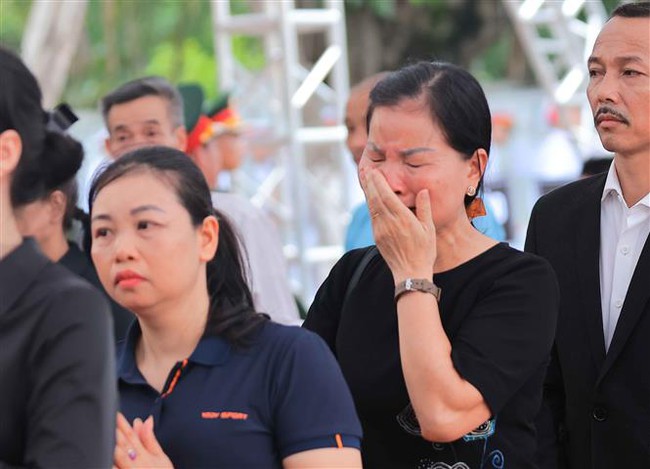 Nỗi buồn thương tiếc Tổng Bí thư bao trùm thôn Lại Đà - Ảnh 16.