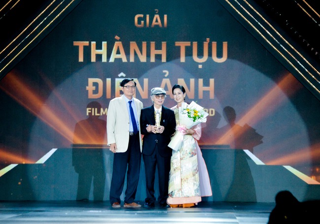 Khai mạc LHP châu Á Đà Nẵng: NSND Đặng Nhật Minh nhận giải Thành tựu điện ảnh - Ảnh 9.