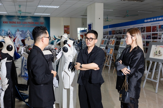 Đạo diễn Long Kan công bố Vietnam Next-Gen Fashion dành cho NTK thế hệ mới - Ảnh 3.