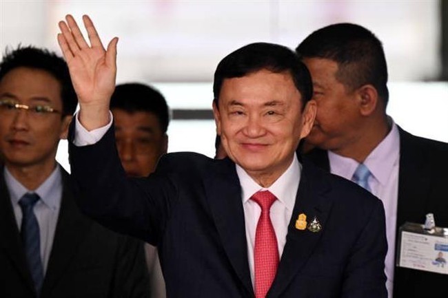 Cựu Thủ tướng Thái Lan Thaksin được ân xá - Ảnh 1.