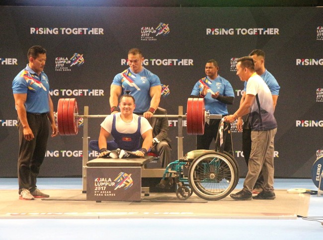 Hướng tới Paralympic 2024: Những kỷ lục gia của thể thao khuyết tật Việt Nam - Ảnh 2.