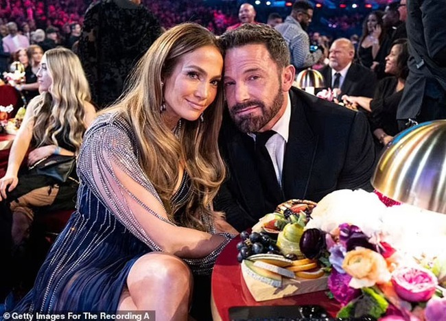 Giá trị tài sản 640 triệu USD của Jennifer Lopez và Ben Affleck xử lý thế nào? - Ảnh 6.