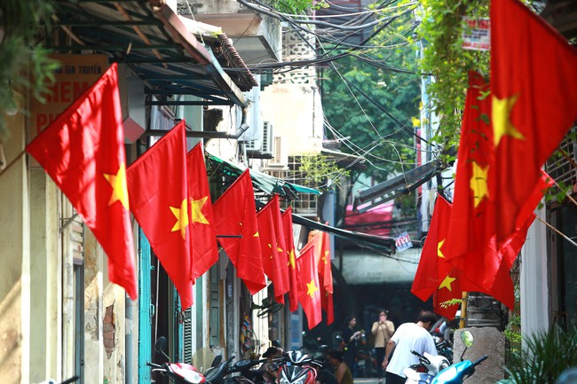 Chào tuần mới: Cùng chờ &quot;Tết độc lập&quot; - Ảnh 1.