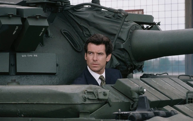 pierce-brosnan-1724714092119951619972.jpg