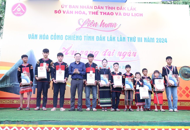 Khai mạc Liên hoan văn hóa cồng chiêng tỉnh Đắk Lắk năm 2024 - Ảnh 5.