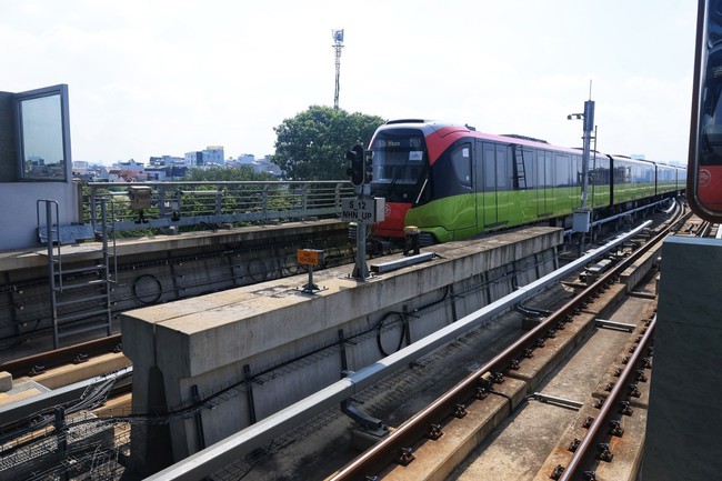 Metro Nhổn - Ga Hà Nội trước ngày vận hành thương mại đoạn trên cao - Ảnh 3.